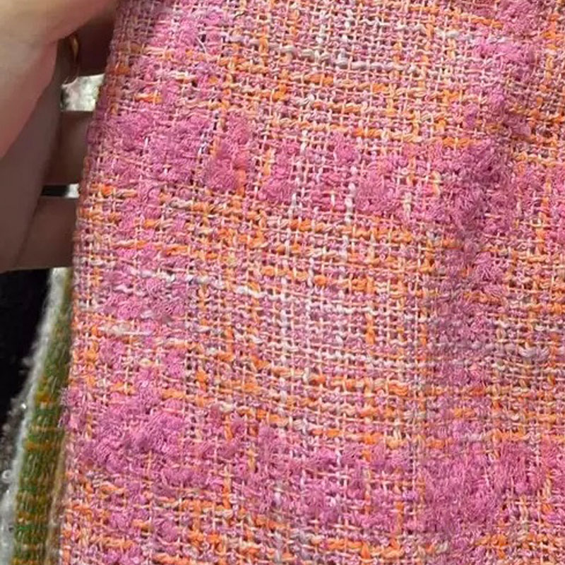 Sewing Tweed - Kain Tweed Rajut Berwarna Pink dan